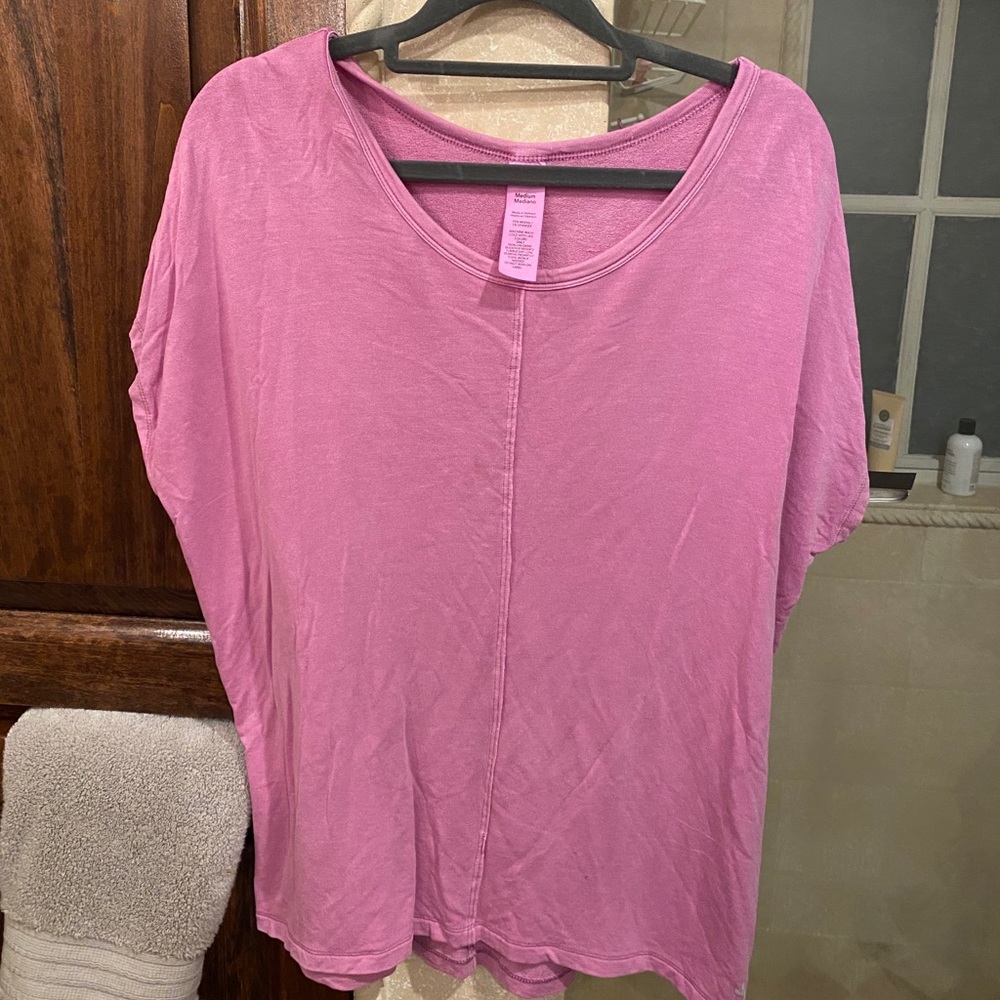Women’s workout shirt